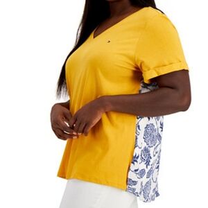 LIKE NEW Tommy Hilfiger TShirt Blouse